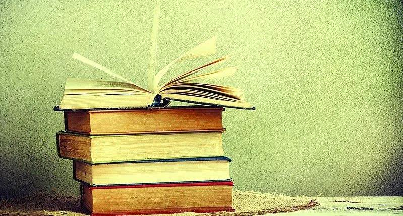 Сочинение: Может ли книга помочь разобраться в себе?